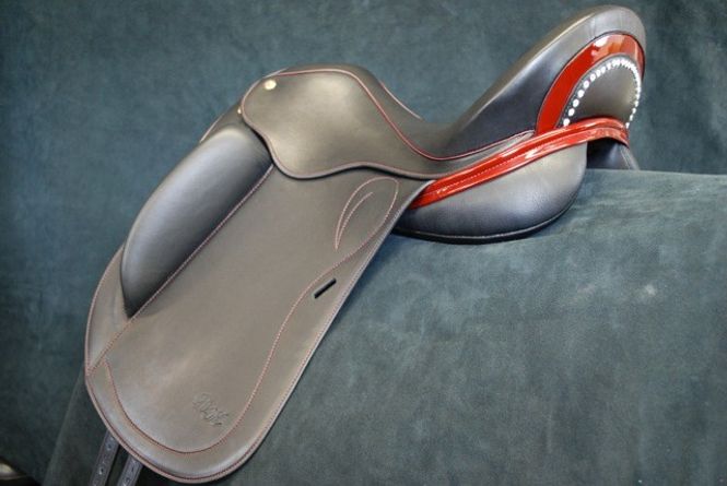 Hovedbilde DK Dressursal Bond ll