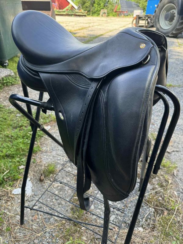 DK Dressursal Freedom Brukt 17,25