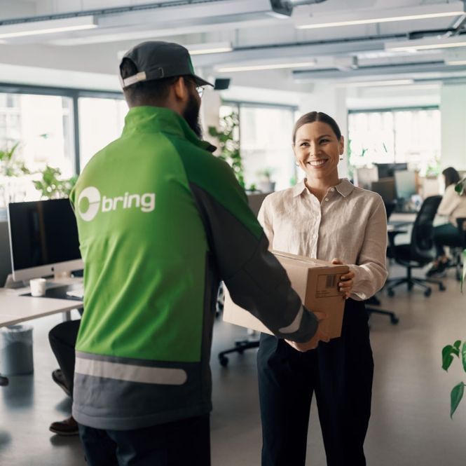 Hovedbilde Frakt og justering av sal etter online evaluering